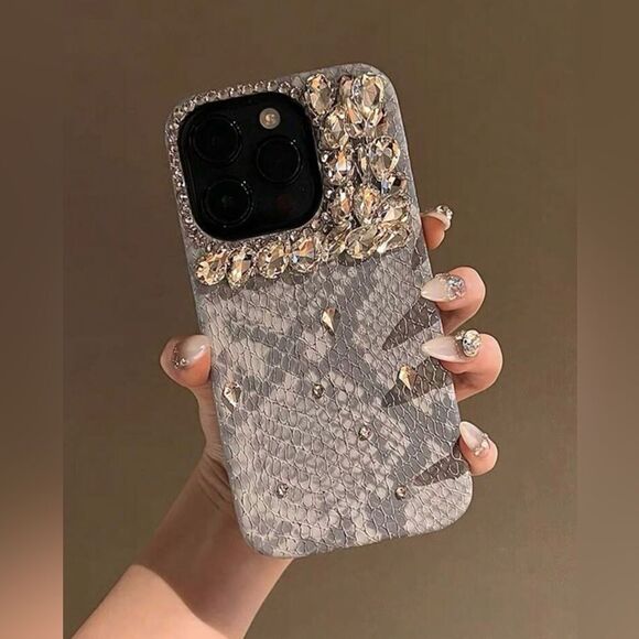Elegant Rhinestone Snake Pattern Case for iPhone - Picture 1 of 7